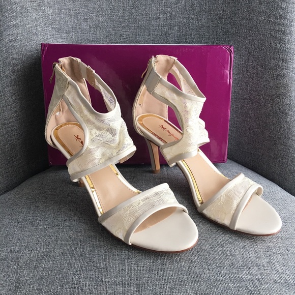 *NEW* Beige open toe dancing pumps - Picture 2 of 3